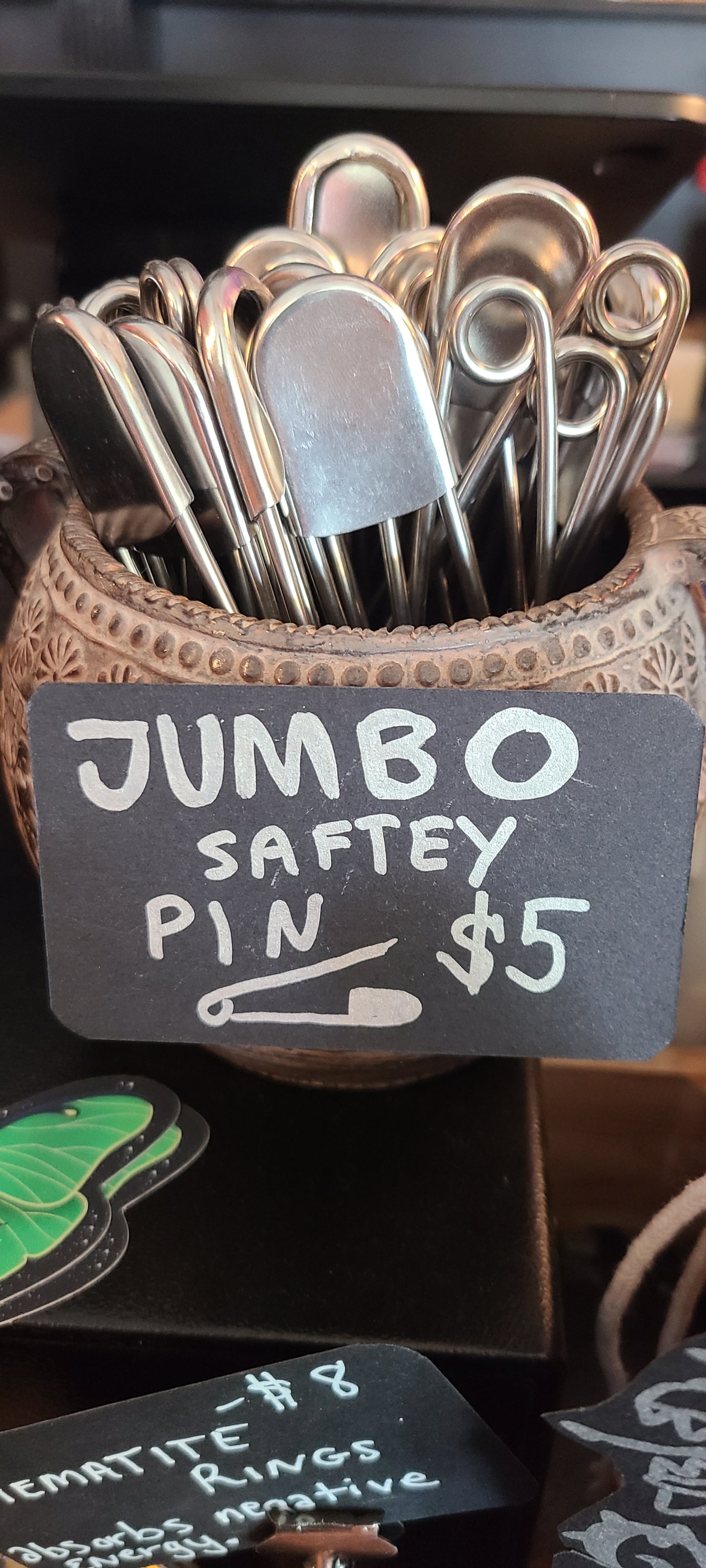 Jumbo saftey pin