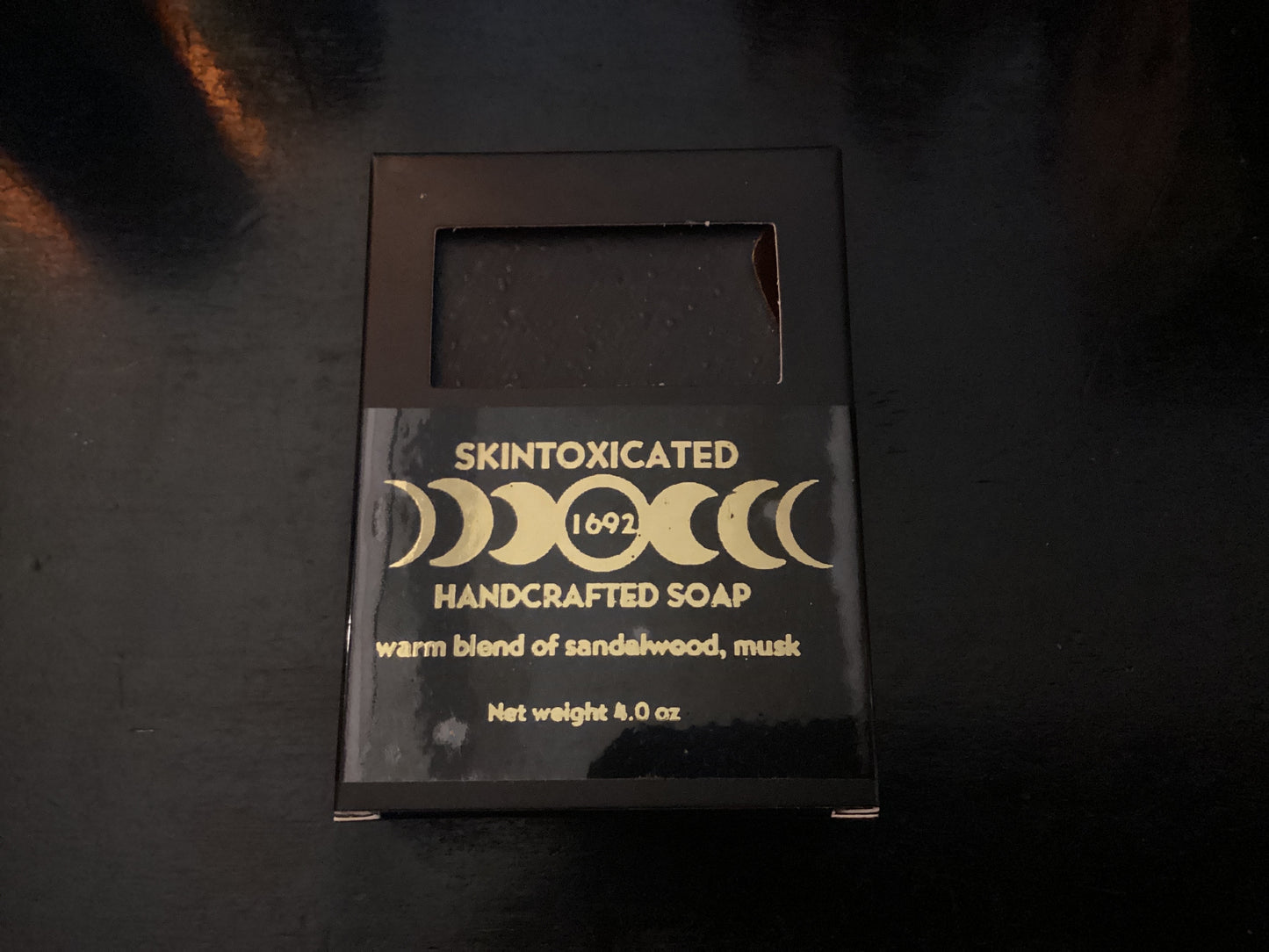 Skintoxicated soap sandalwood musk moons