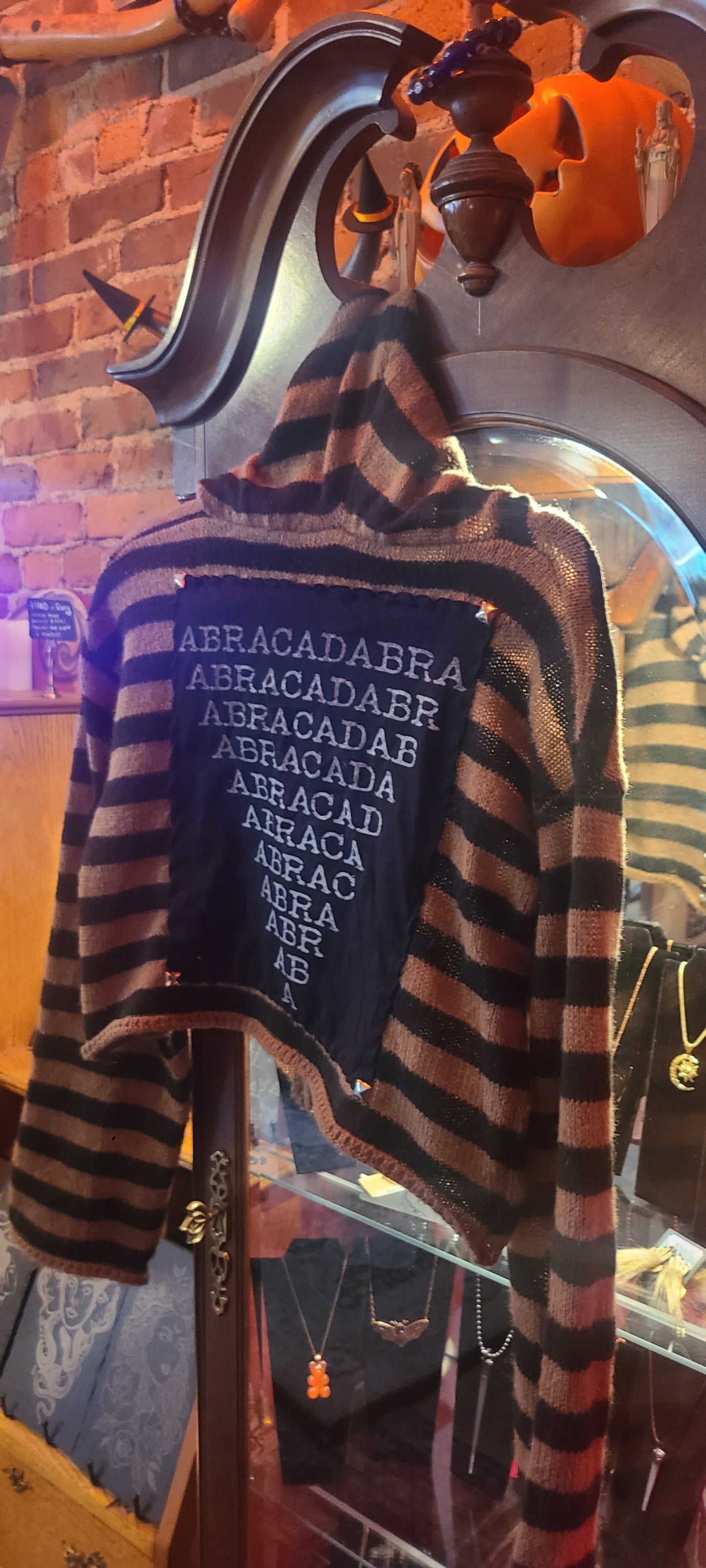 Abracadabra knit stitched crop hoodie M