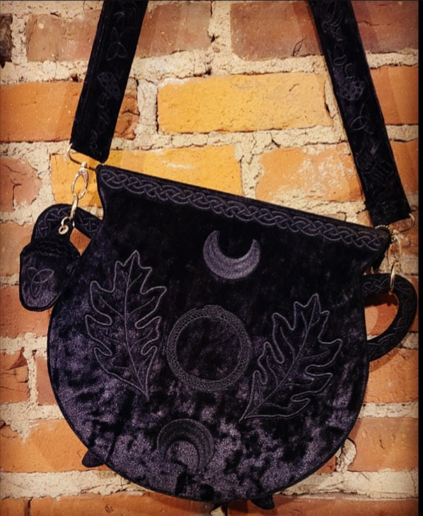 Folkloress X L'appel Du Vide collab cauldron bag. BLACK