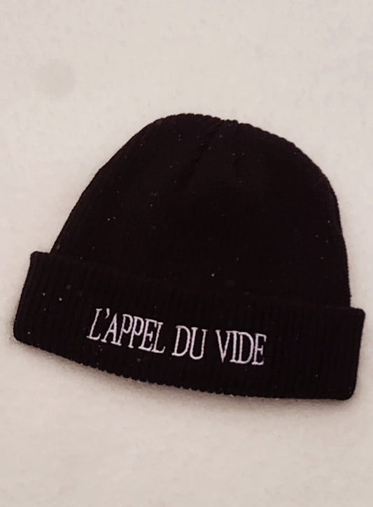 L'APPEL DU VIDE knitted cap/hat